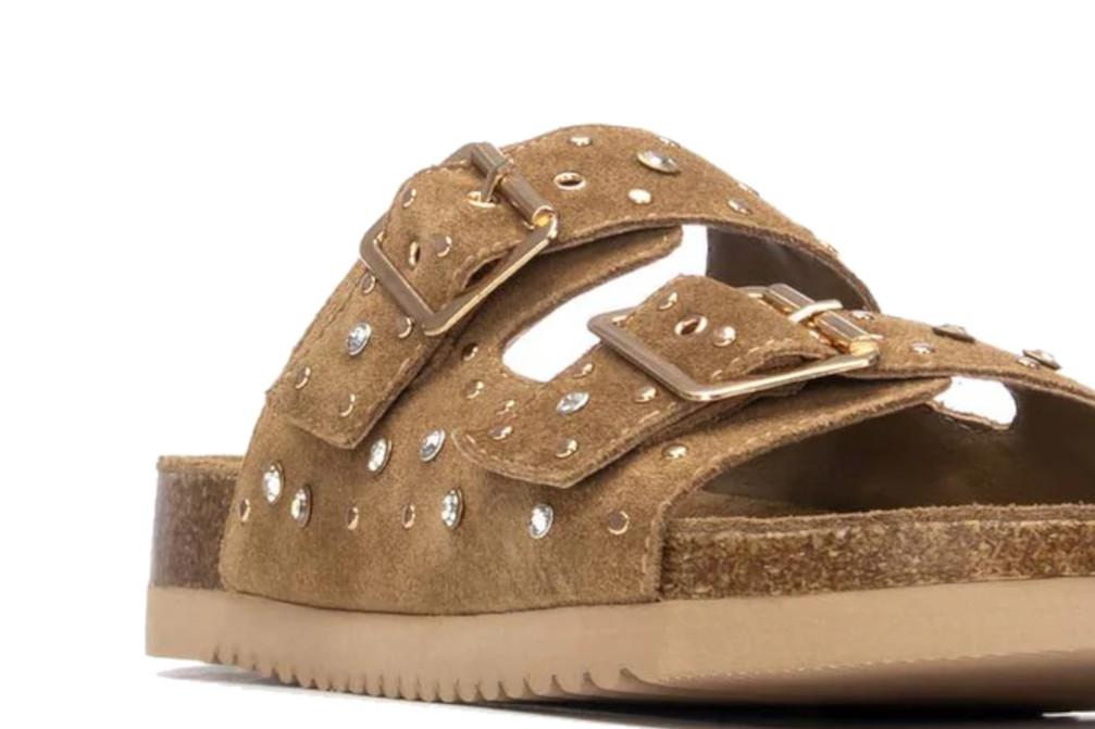 Sandalia Bio Plana Mujer Carmela 163282 Camel | Sandalia de Serraje con Hebillas y Suela Antideslizante