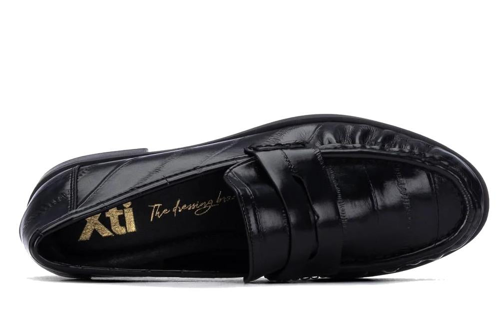 Mocasines XTI 146430 en negros para mujer