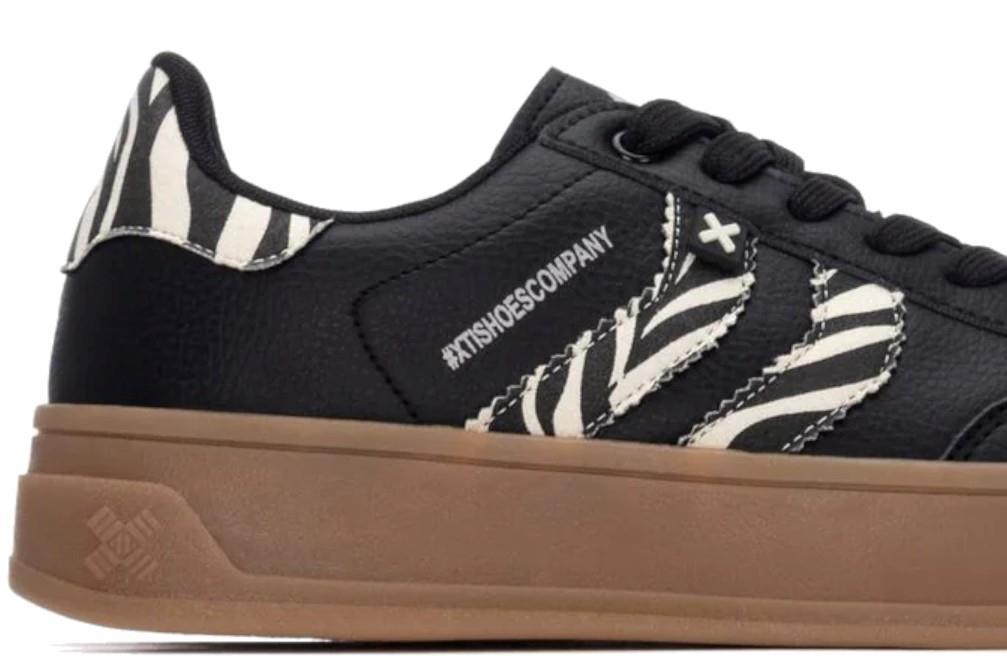 Zapatillas deportivas planas de mujer Xti 14458502 en color negro