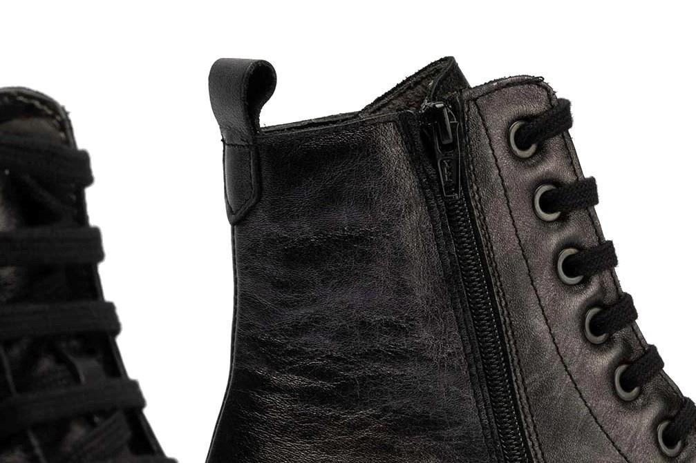 Botines militares Pitillos 10095 en gris para mujer