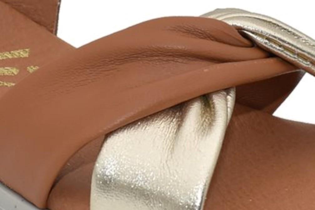 Sandalias planas cómodas Fiordi 101 en cuero