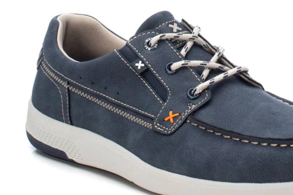 Zapatos náuticos XTI 144048 en azul para hombre