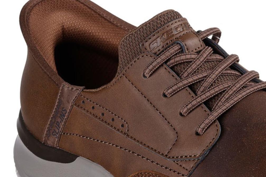 Zapatos deportivos Skechers Slip-ins Relaxed Fit Hasting Rory 205211 marrones para hombre
