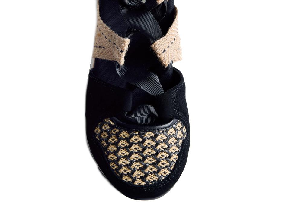 Sandalias deportivas Gioseppo Kidika 78075 en color negro