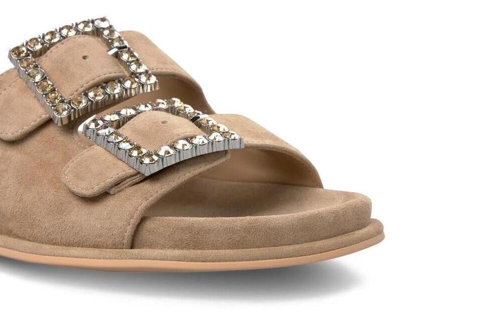 Sandalias planas Alma en Pena V251652 en sand para mujer