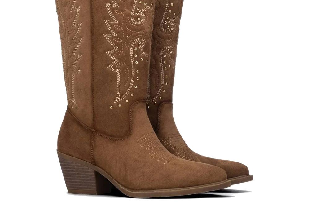 Botas cowboy XTI 146102 en taupe para mujer