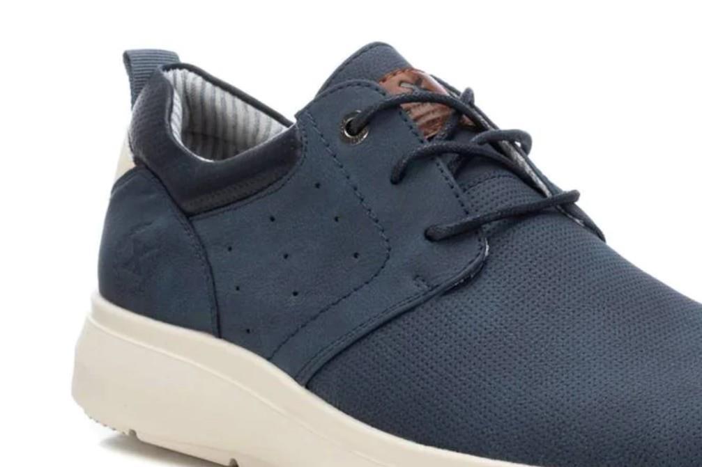 Zapatos con cordones XTI  143760 en azul marino para hombre