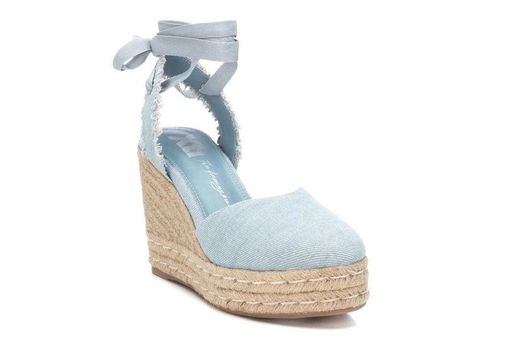 Alpargatas con cuña XTI 142760 en jeans para mujer