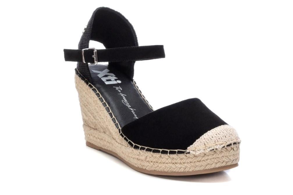 Alpargatas XTI 142832 en negro para mujer