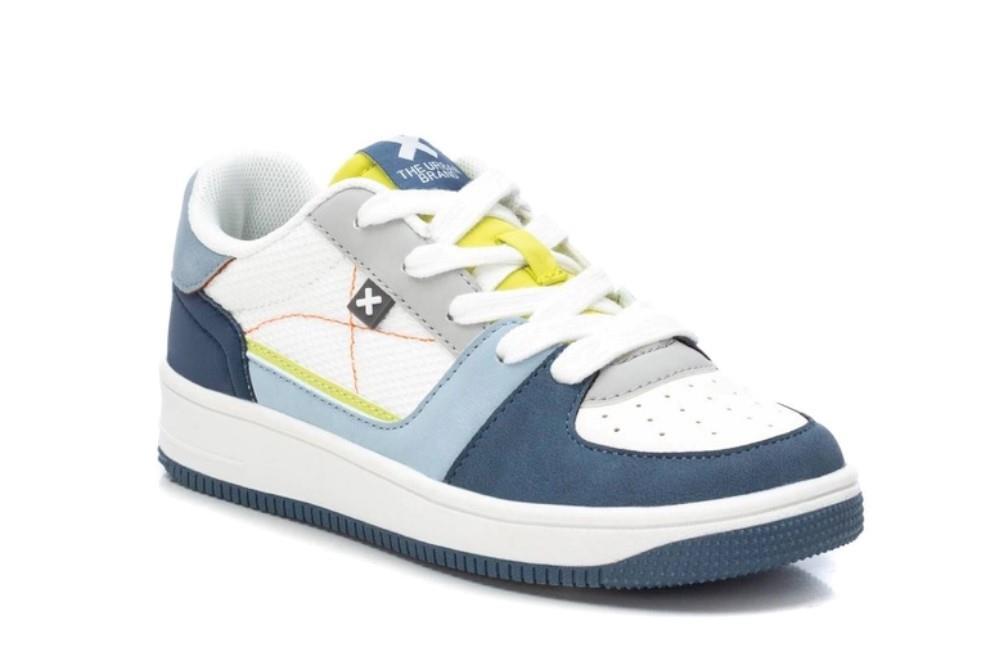 Zapatilla deportiva XTI 150718 para niña en color jeans