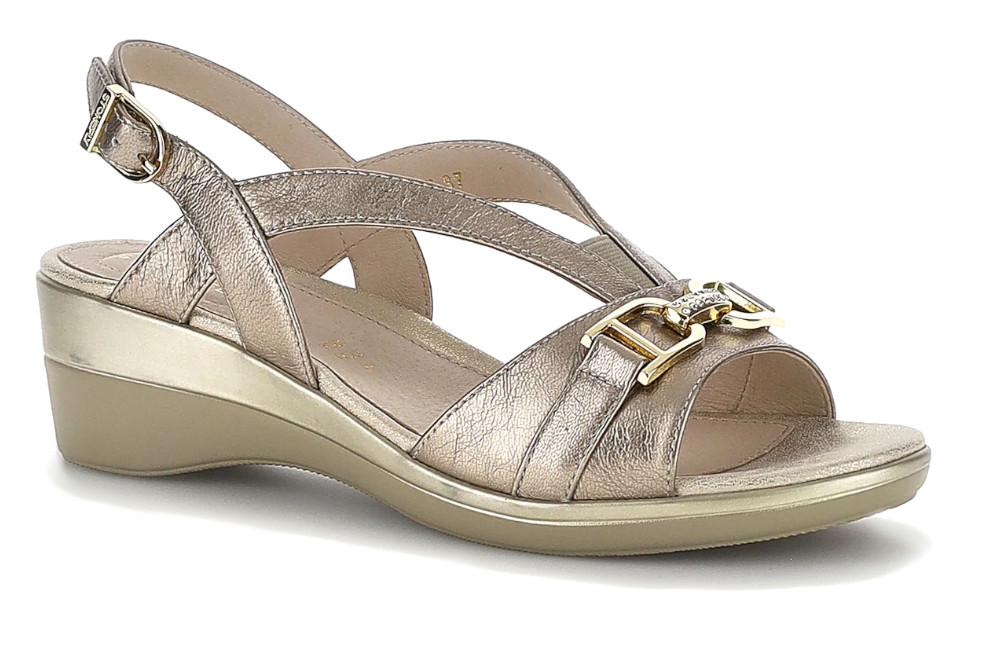 Sandalia con cuña baja Stonefly VANITY III 223648 en oro piel laminada