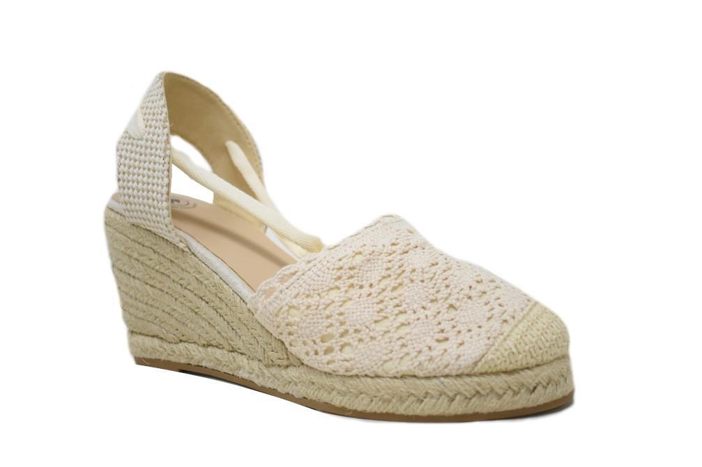 Alpargatas con cuña de ganchillo en beige para mujer