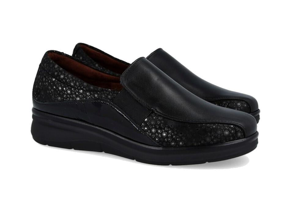 Mocasines cómodos Pitillos 10702 de color negro