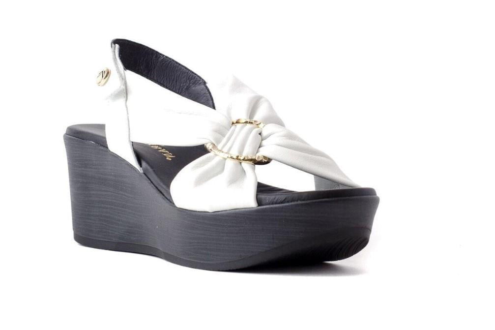 Sandalias con cuña Paula Urban 31-613 SUNSET en blanco