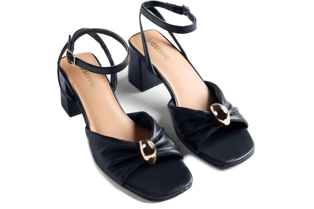 Sandalias de tacón de piel Gioseppo Kabarnet 79253 negro con detalle joya – elegantes y cómodas