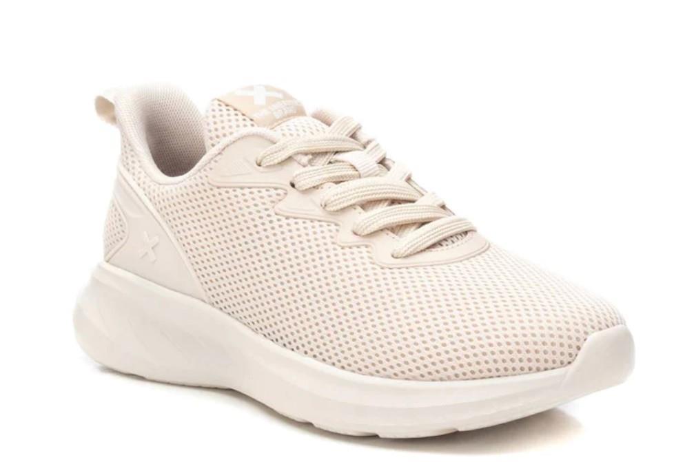 Zapatillas deportivas XTI 143618 en beige para mujer