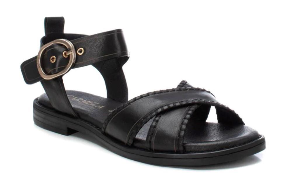 Sandalias planas Carmela 162204 en negro para mujer
