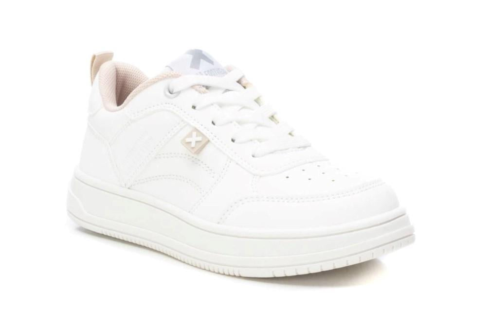 Zapatilla deportiva XTI 150695 para niña de color blanco