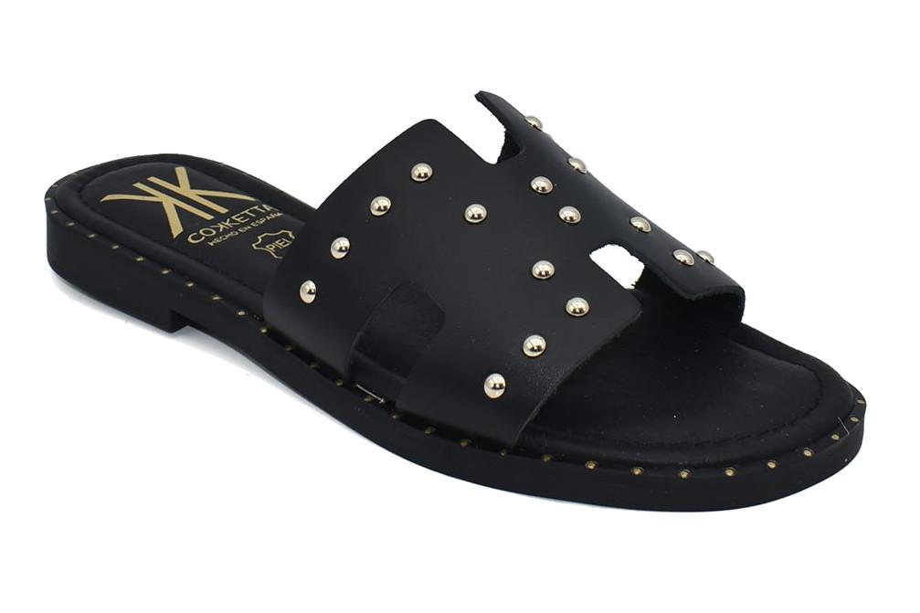 Sandalias de pala planas de Piel Cokketa 147 en negro con Tachuelas para Mujer