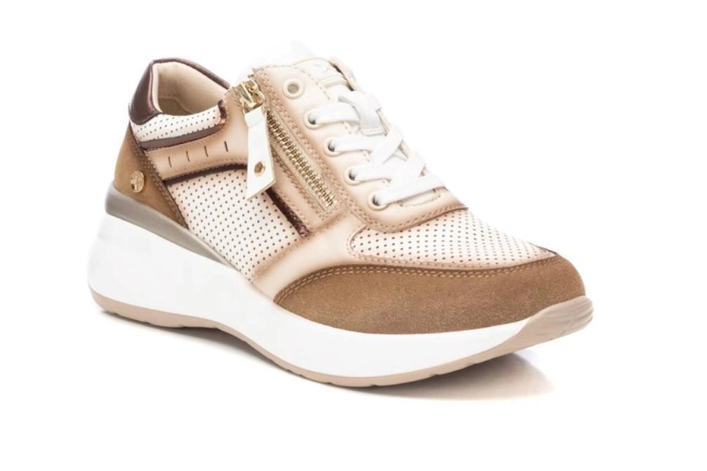 Zapatillas deportivas XTI 142578 para mujer en camel