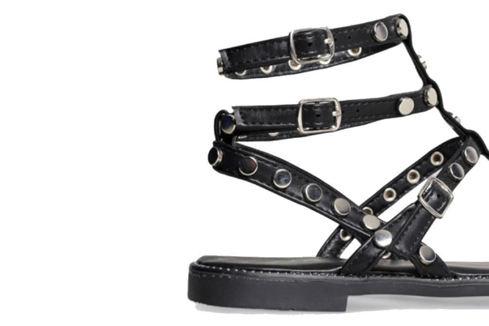 Sandalias romanas Isteria 25097 en negro para mujer