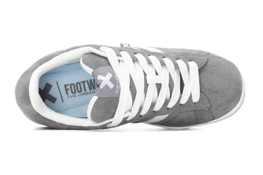 Zapatillas deportivas planas XTI 144545 en color gris