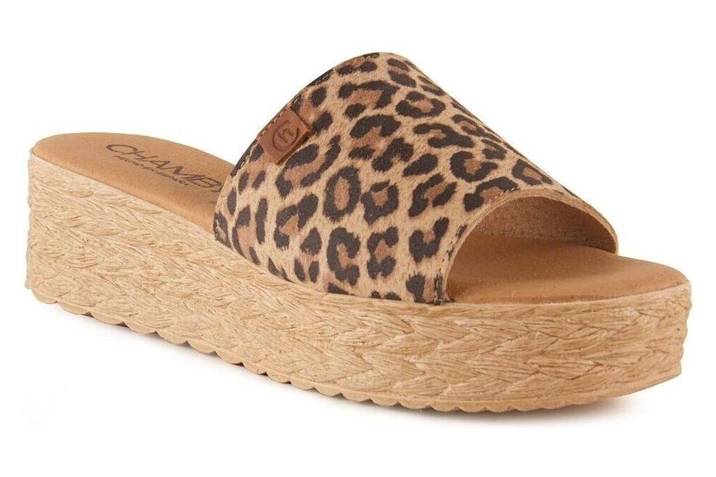 Sandalias con cuña Chamby 326 en leopardo para mujer