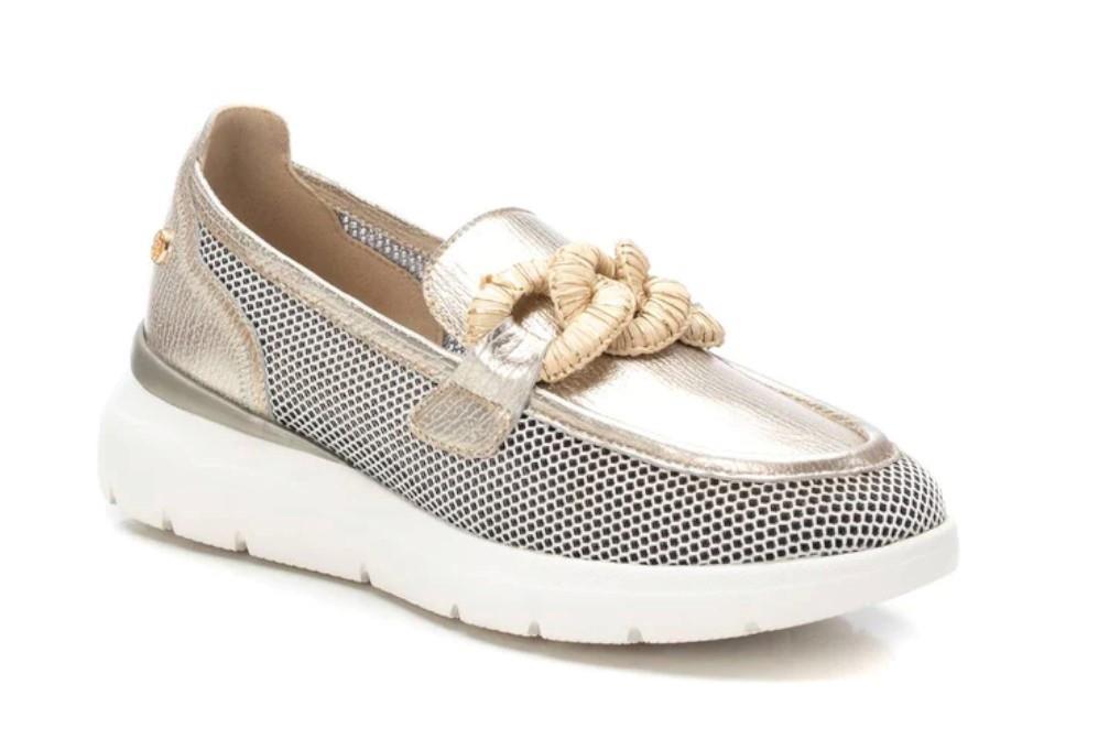 Mocasines Carmela 162270 en oro para mujer