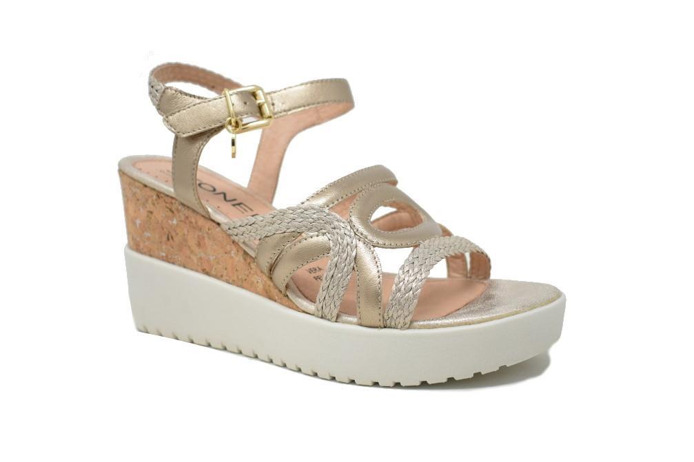 Sandalias con cuña Stonefly ELY 13 LAMINATED 216063 en oro para mujer