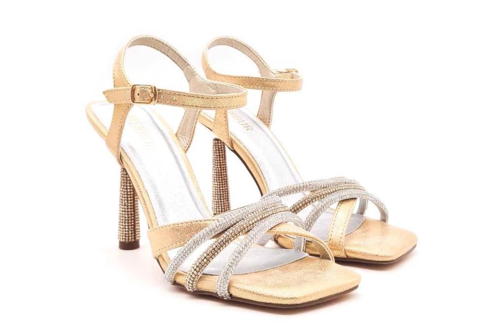 Sandalia de Fiesta Menbur 26228 en oro para mujer