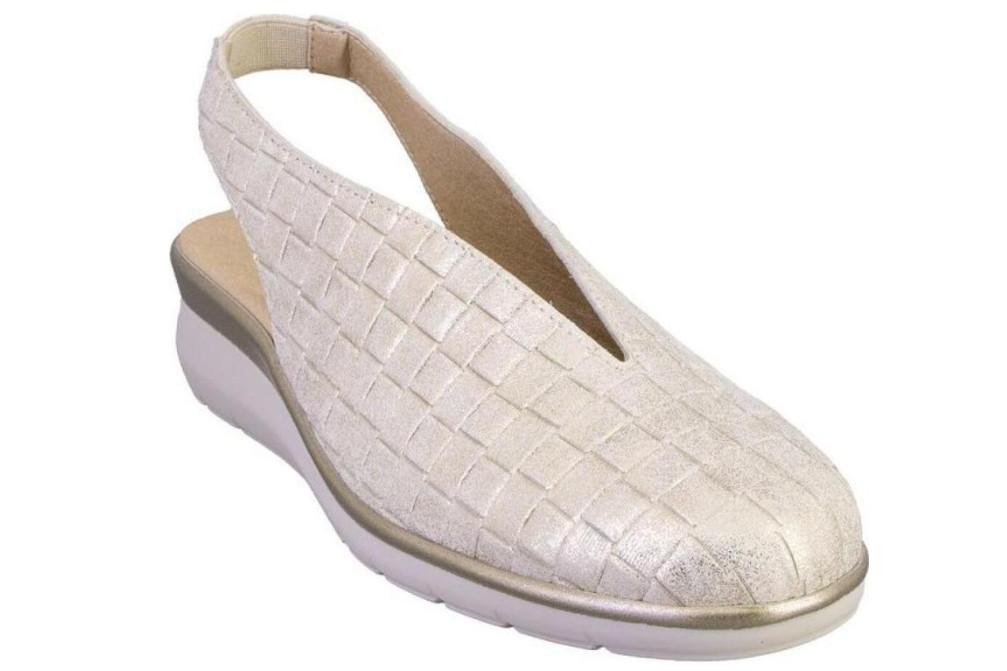 Zapatos destalonados Pitillos 11073 en dorado para mujer