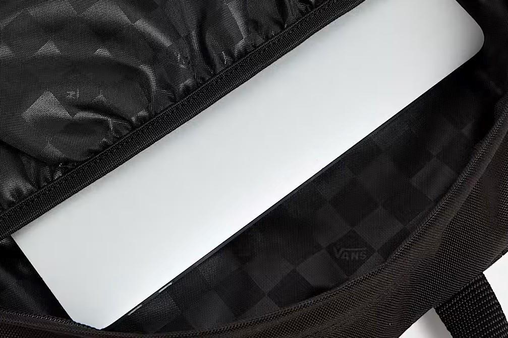 Mochila Vans  Old Skool Drop V VN000H4ZBLK1 en negro