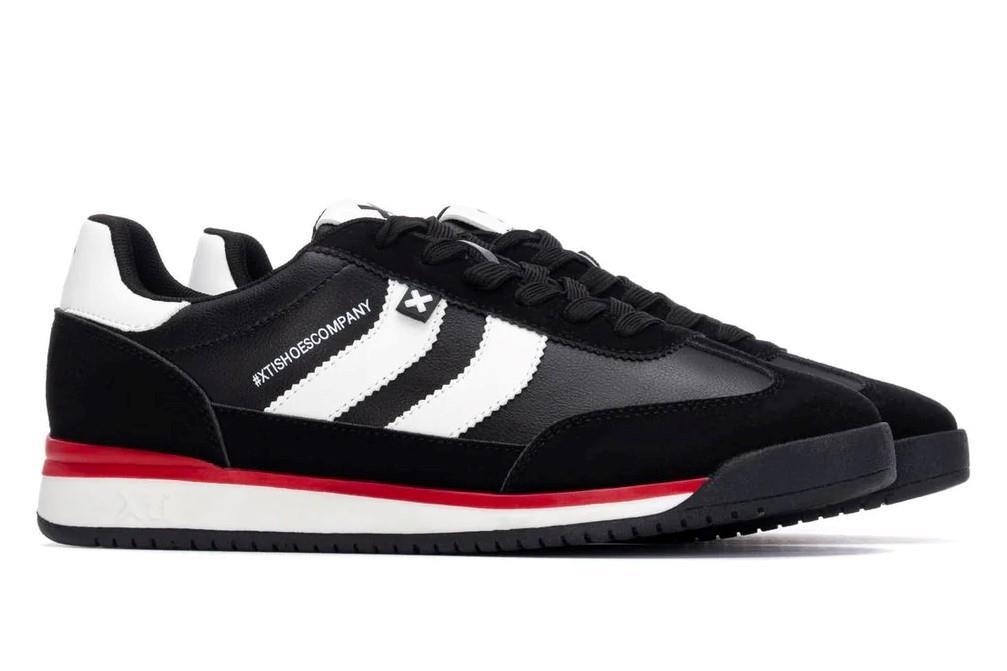 Zapatilla de hombre plano Xti 14458201 en color negro