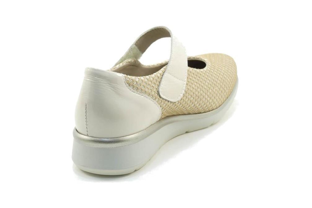 Merceditas Pitillos 10331 en crema para mujer