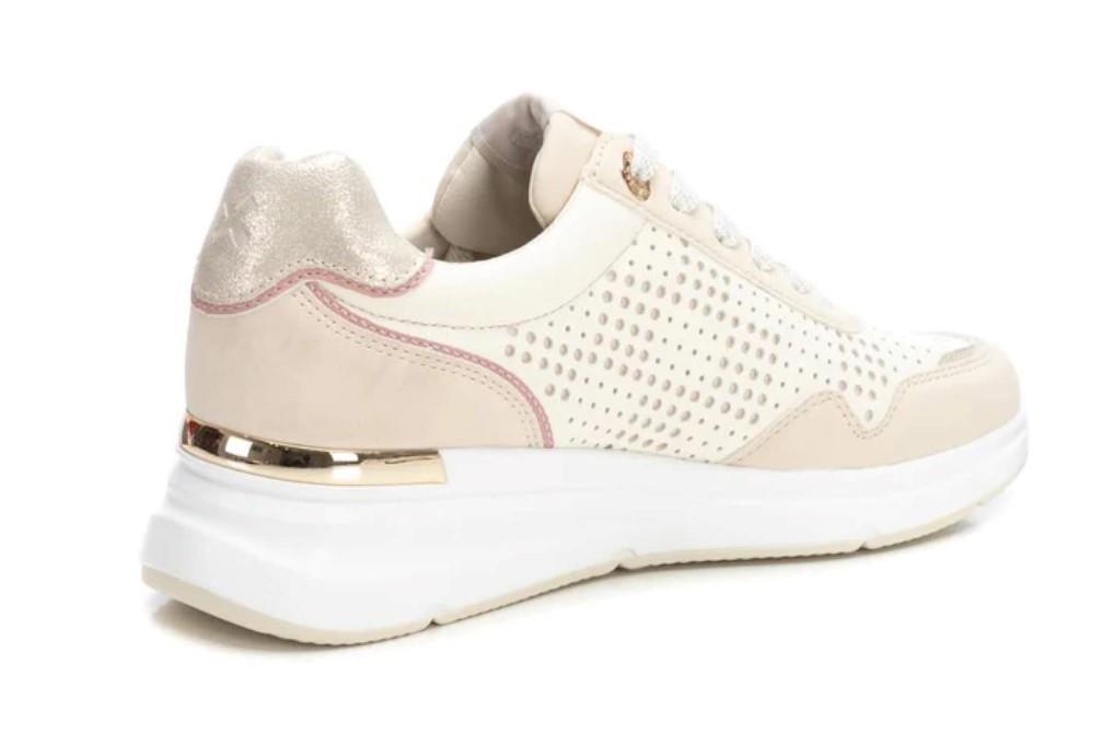 Zapatillas deportivas XTI  143990 en beige para mujer