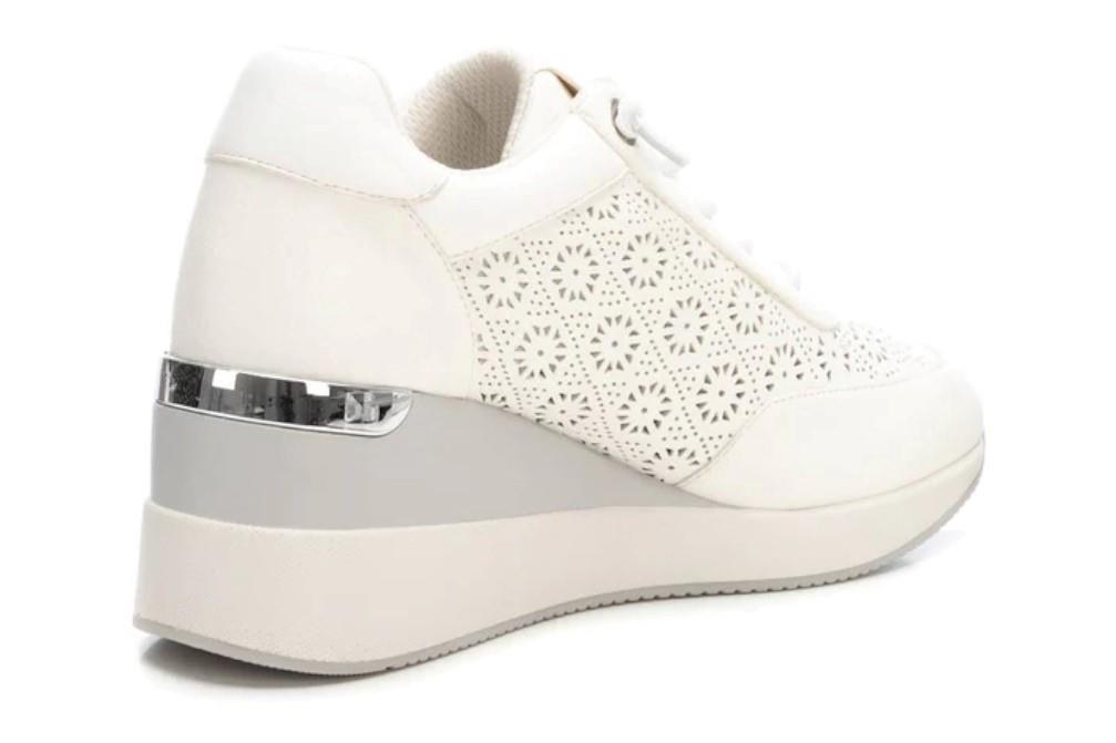 Zapatillas deportivas con cuña XTI 143776 en blanco