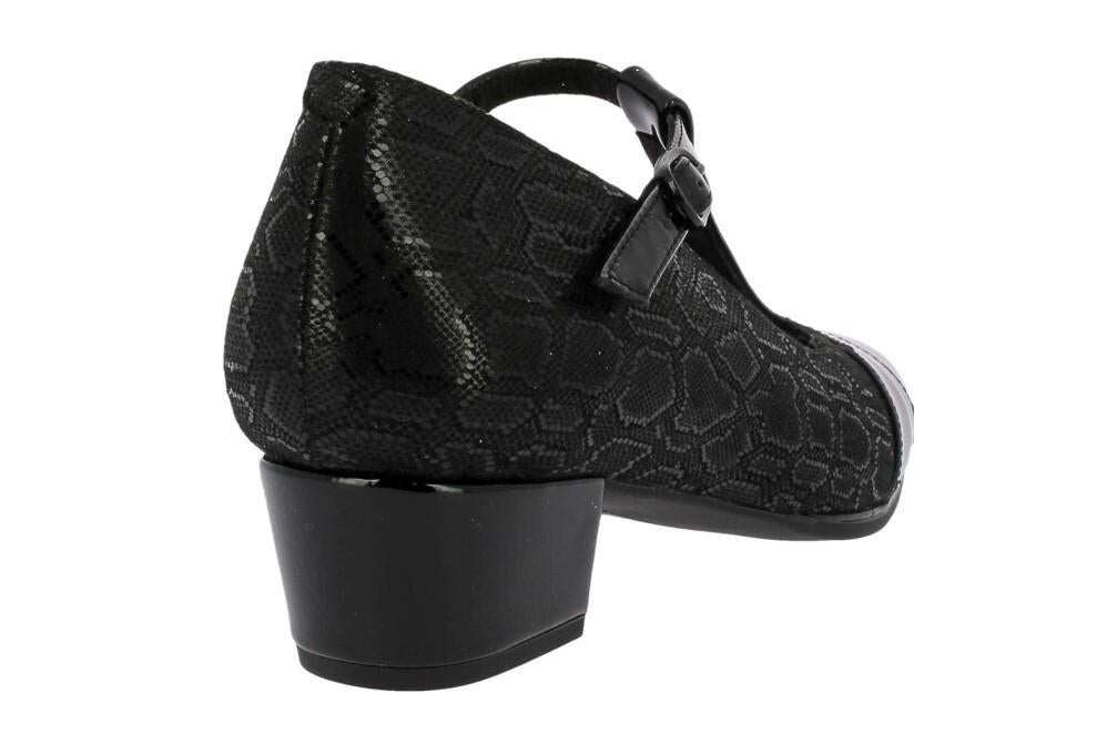 Zapatos de tacón bajo Doctor Cutillas 81766 de color negro