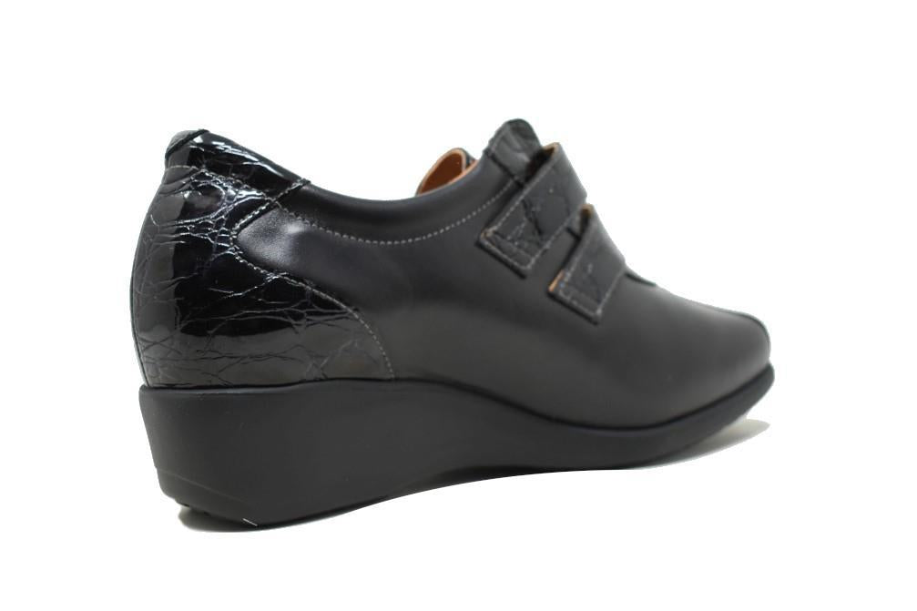 Zapato para mujer Gasymar 6978 en color negro