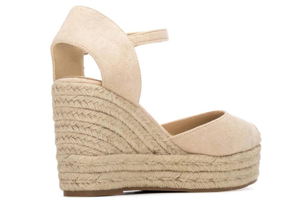 Alpargatas con cuña para mujer XTI 145416 en beige de Yute y Plataforma