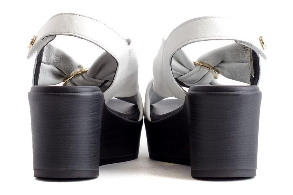 Sandalias con cuña Paula Urban 31-613 SUNSET en blanco