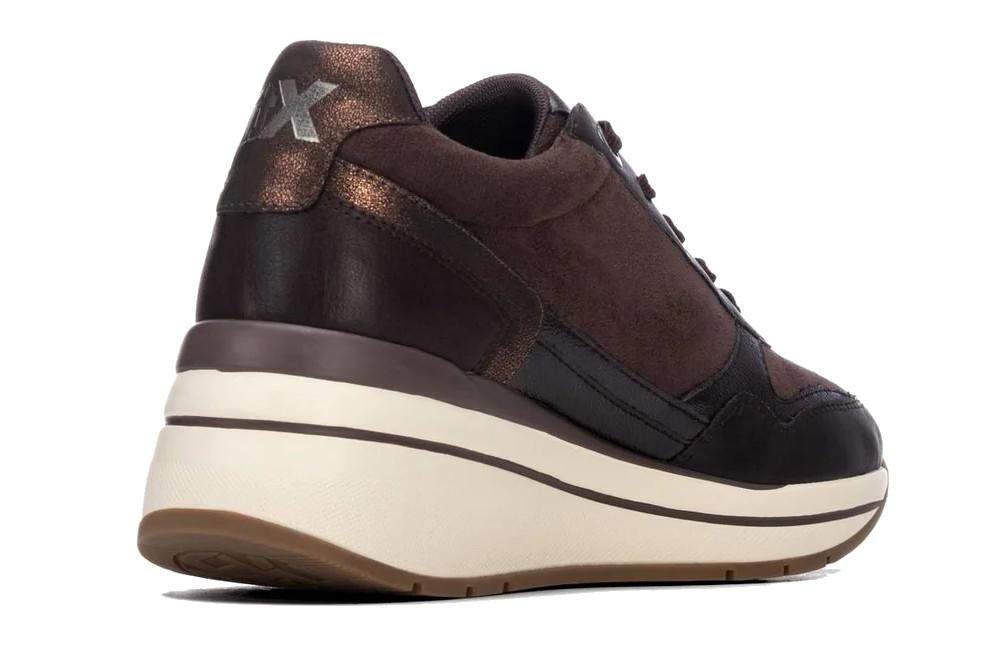 Zapatillas deportivas con cuña mujer XTI 146169 marrón
