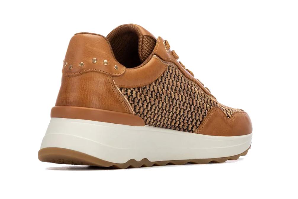 Zapatillas con cuña Carmela 163239 para mujer en camel