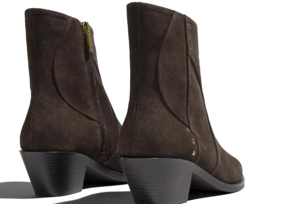 Botines de ante marrón oscuro estilo western Regarde le Ciel Helly-01 para mujer