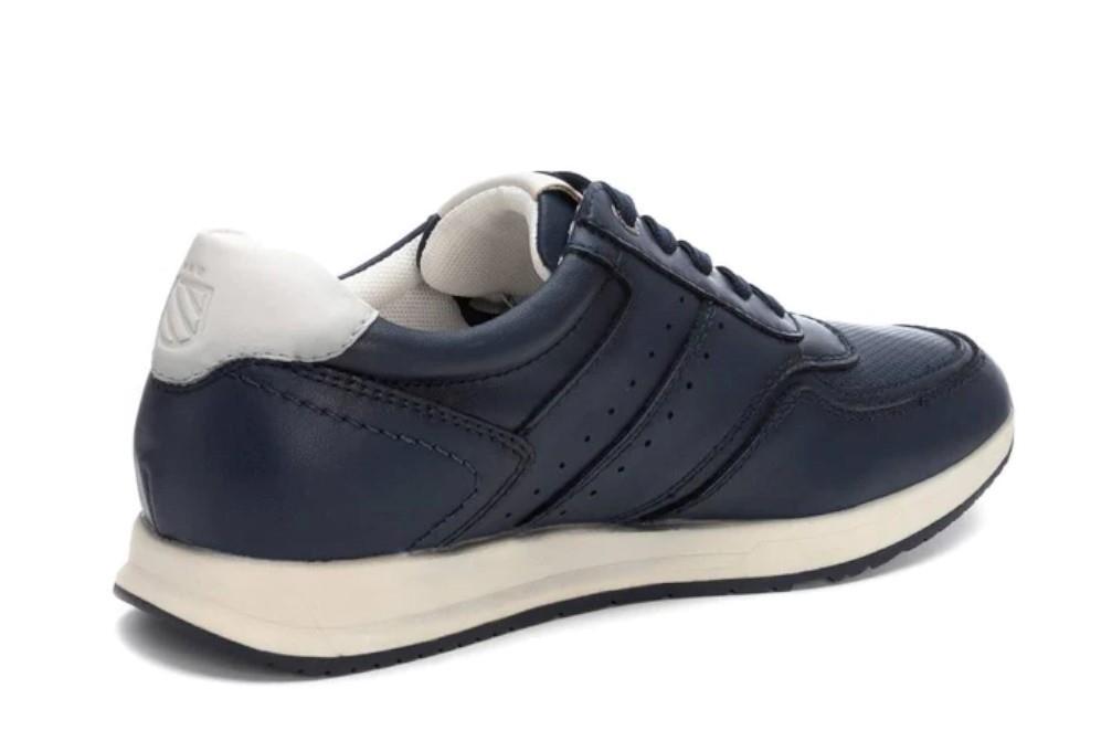 Zapatillas deportivas Carmela 162147 en azul marino para hombre