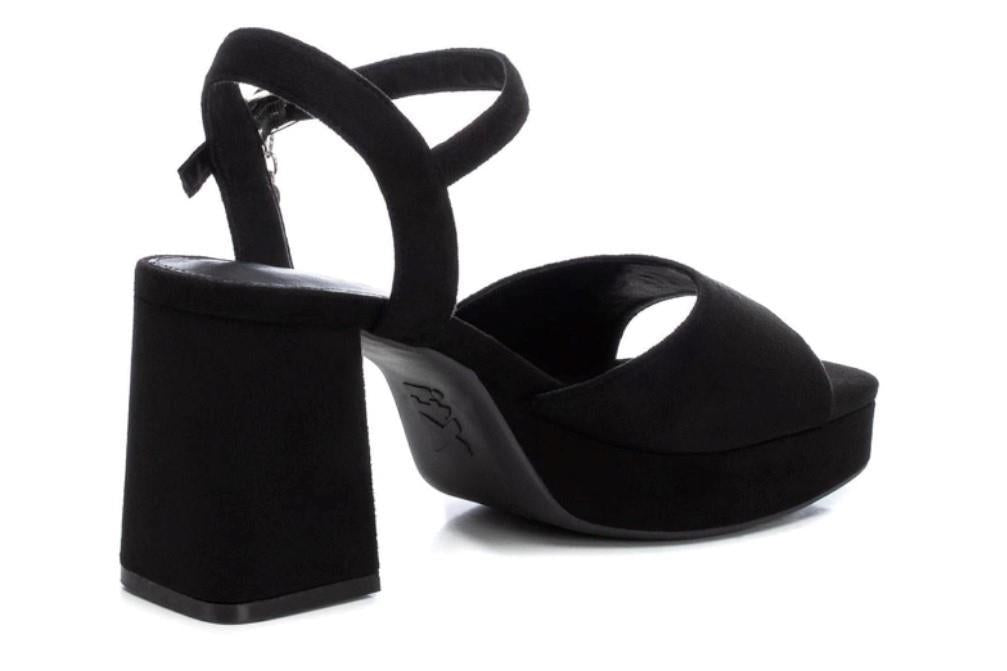 Sandalia XTI 141471 en negro para mujer