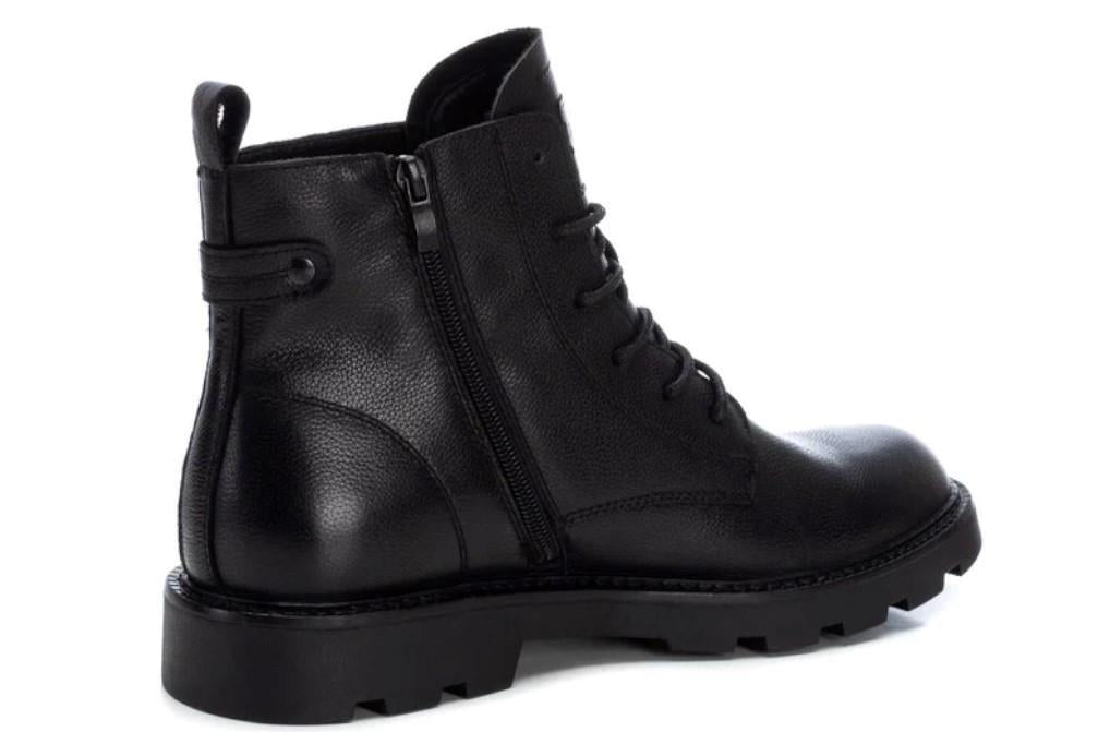 Botines Carmela 161219 en negro para hombre