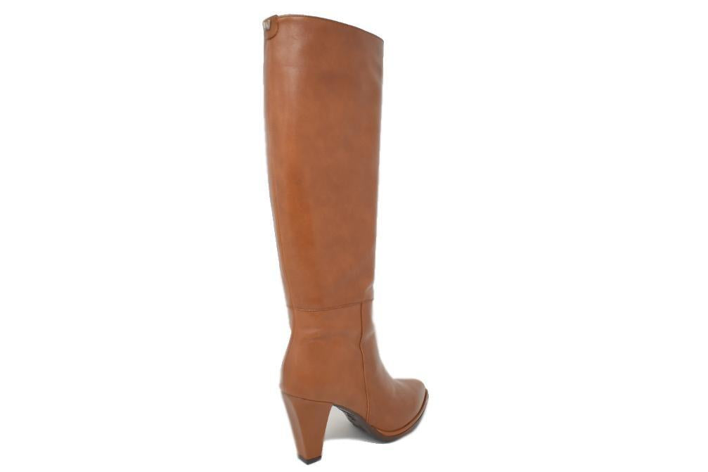 Bota Wonders M-4412