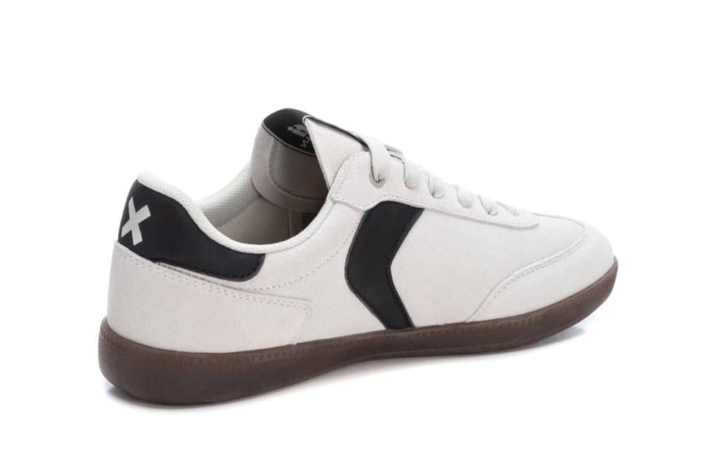 Zapatilla deportiva Xti 143396 en beige para hombre