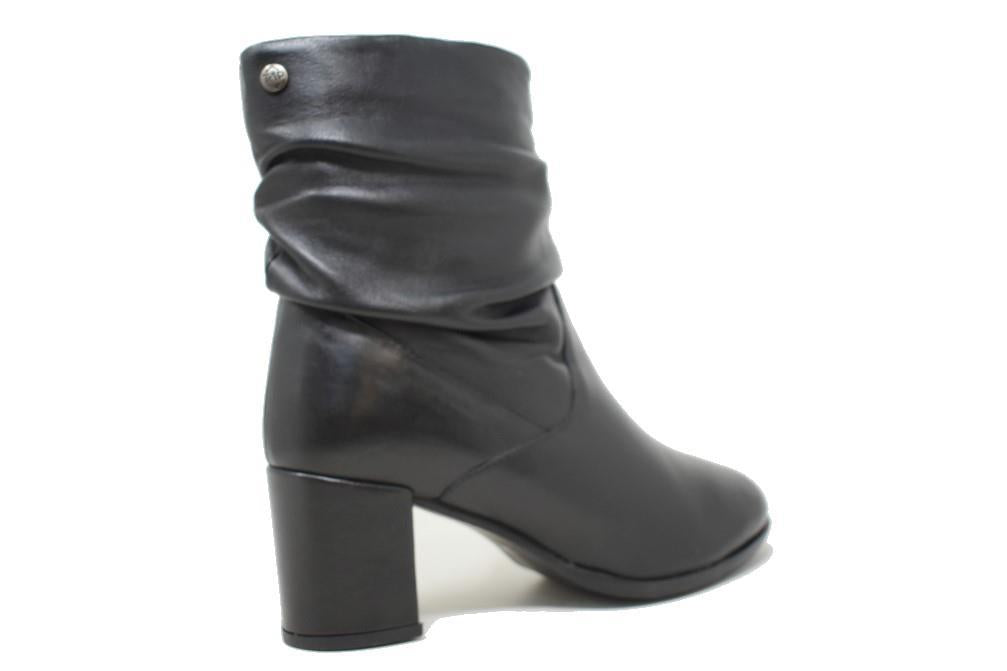 Botines de tacón Top3 SS24861 en negro para mujer
