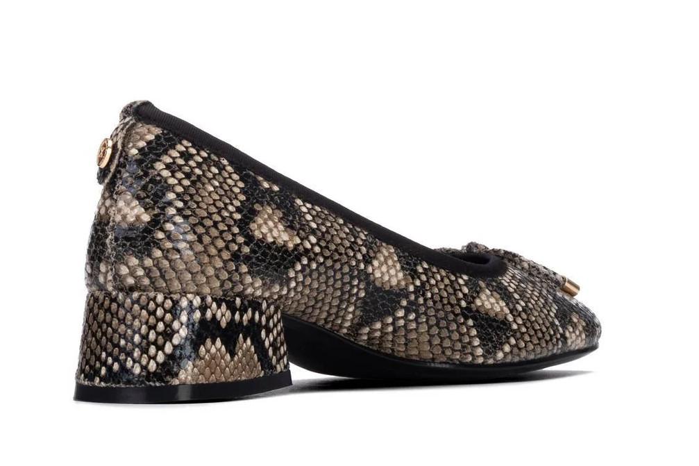 Bailarinas con tacón bajo XTI 146378 animal print para mujer